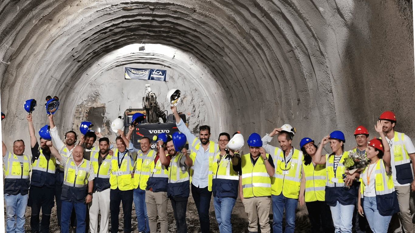 Metro do Porto assinalou a escavação do último túnel da Linha Rosa